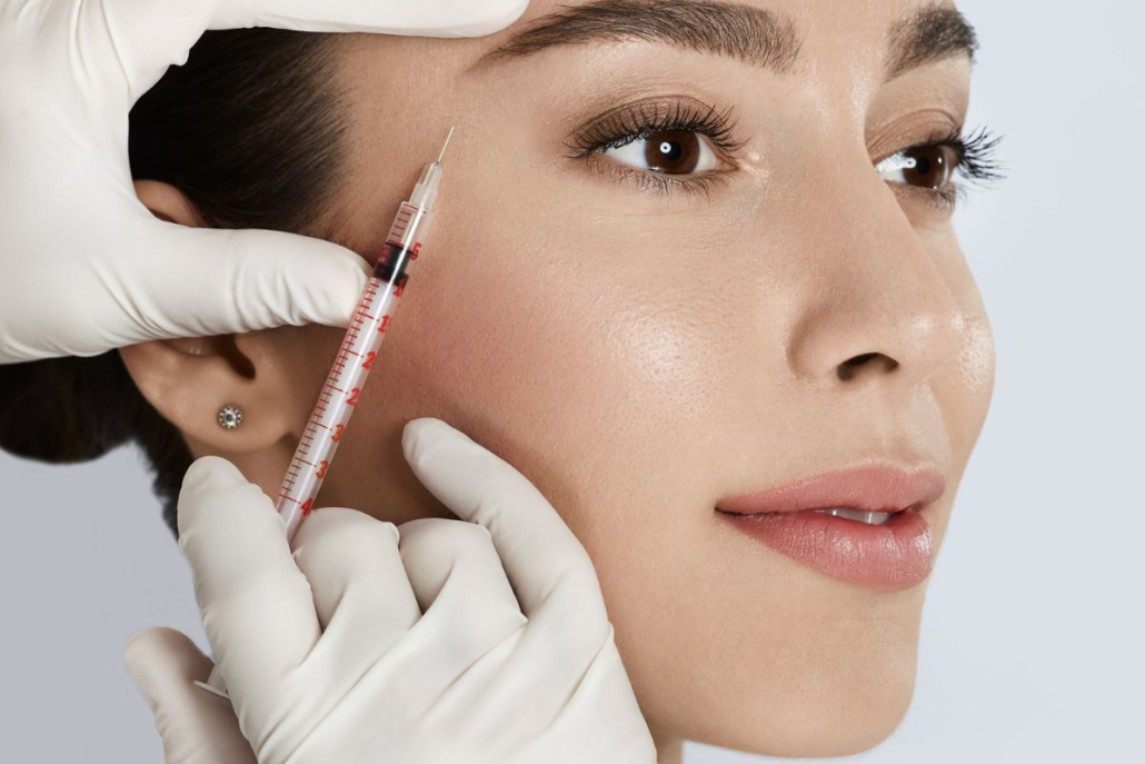 Tendência 2025: microdoses de injetáveis para resultados mais naturais e pacientes mais jovens